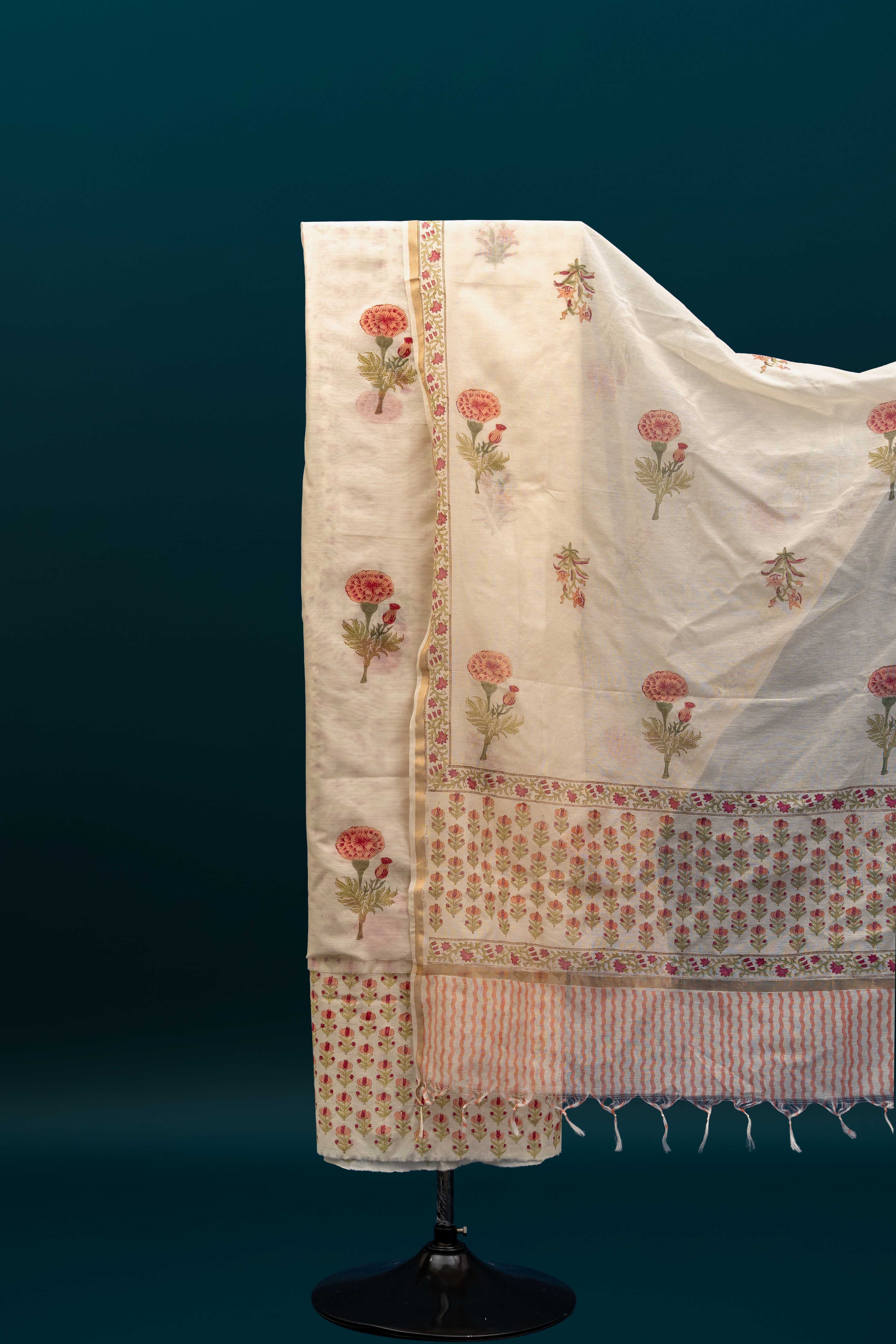 SHAAN–E–IVORY  – Chanderi & Handblock Suit Set