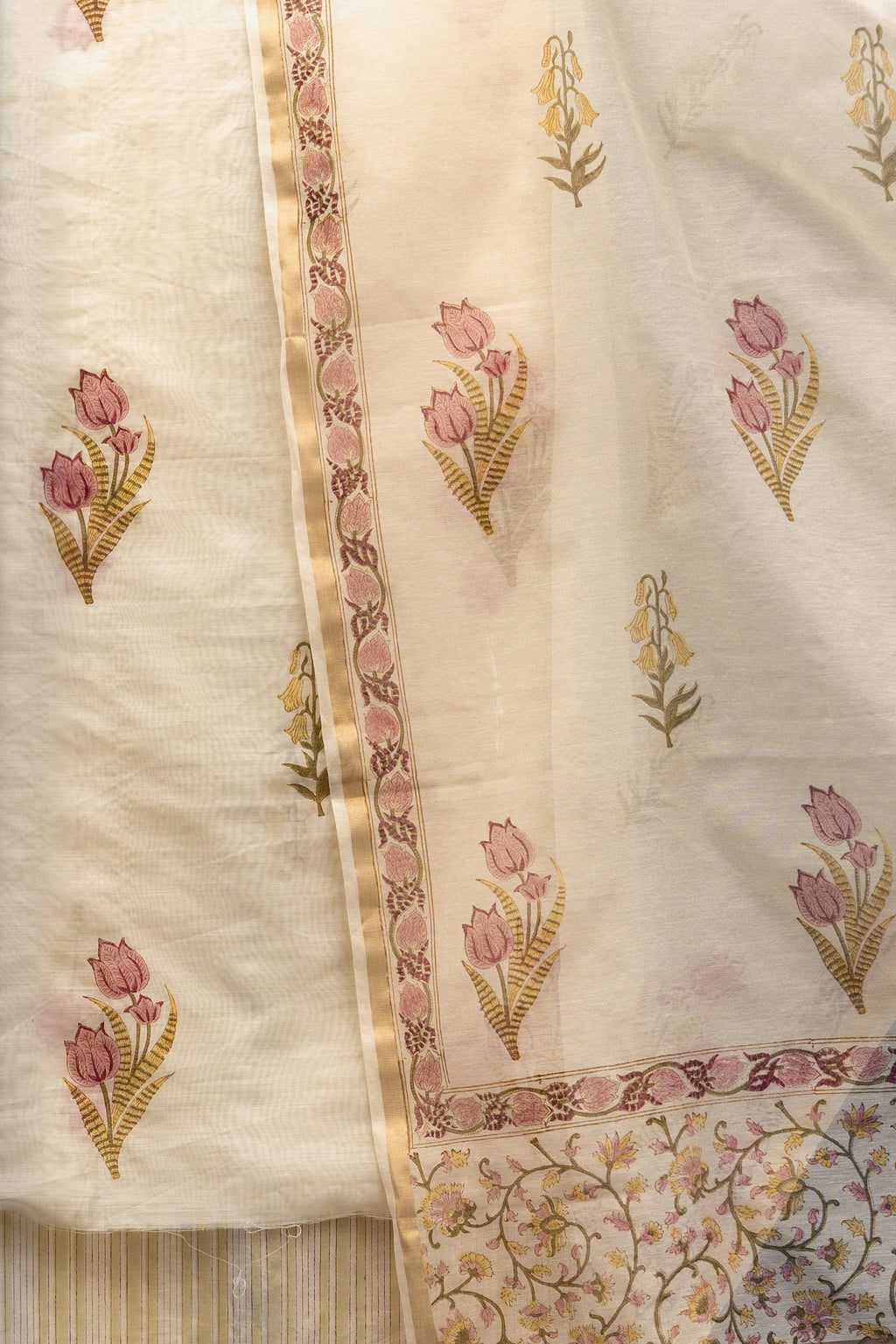 SAANJH SUTRA – Chanderi & Handblock Suit Set