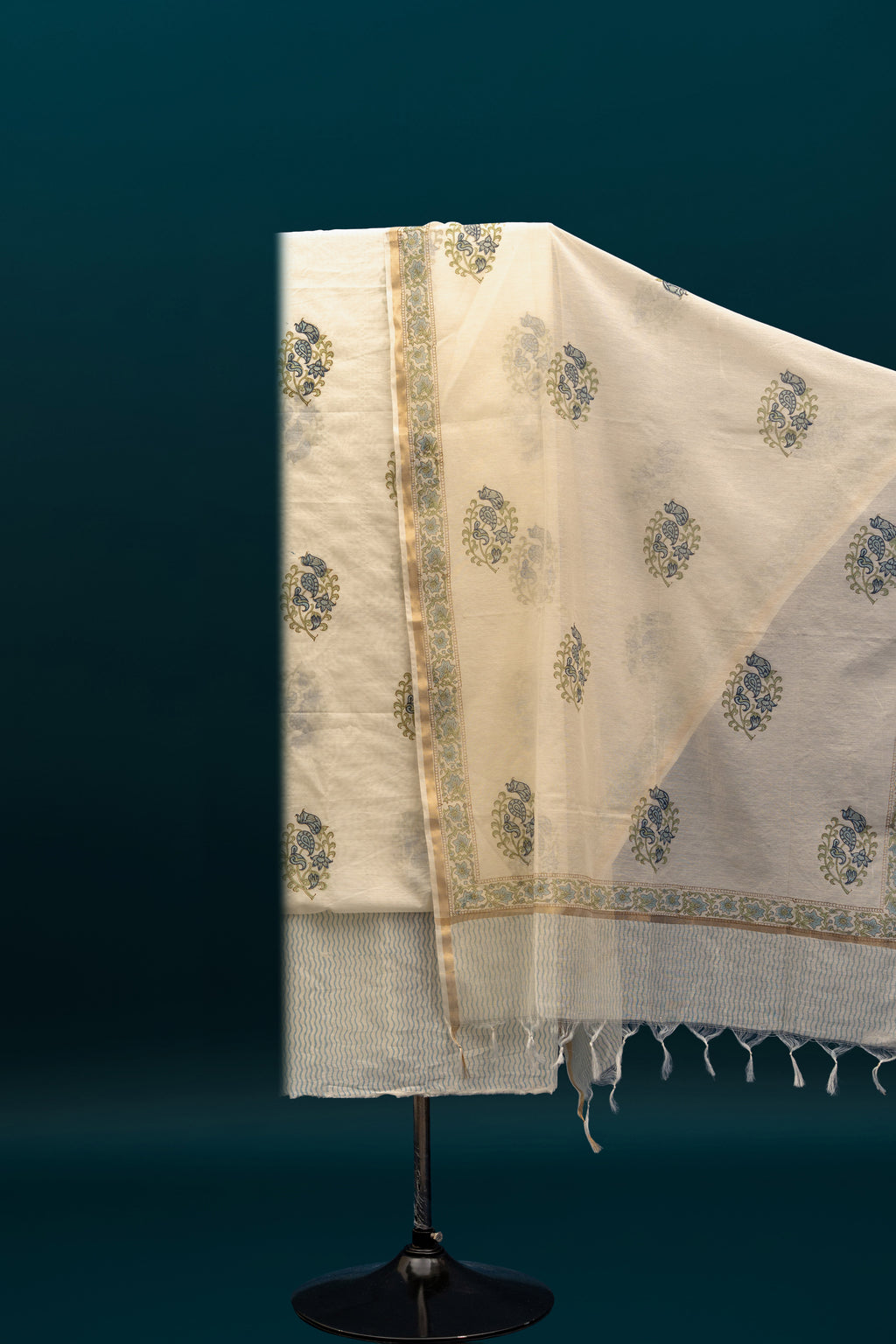 IVORY AURA – Chanderi & Handblock Suit Set