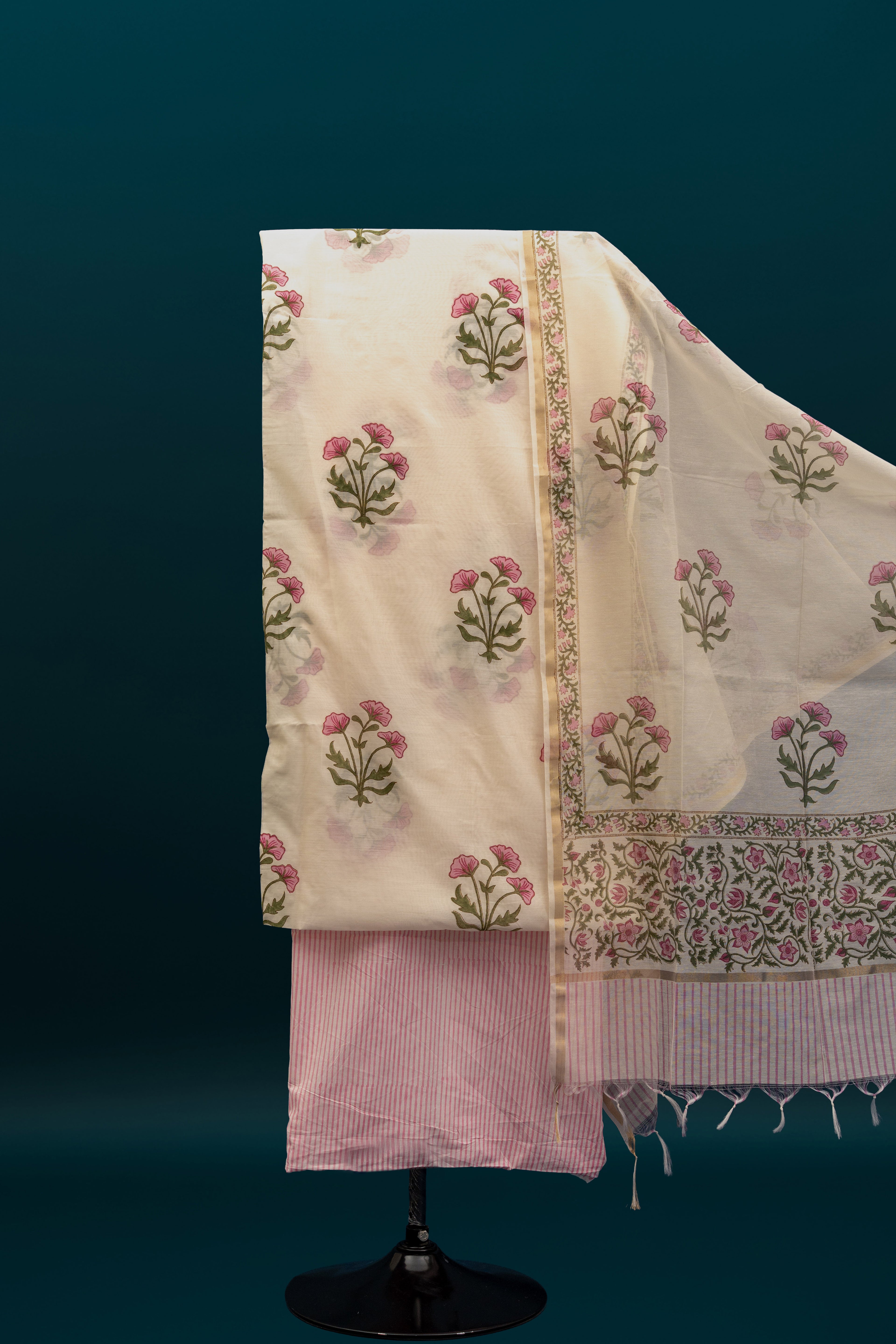 NAAZNEEN WEAVES– Chanderi & Handblock Suit Set