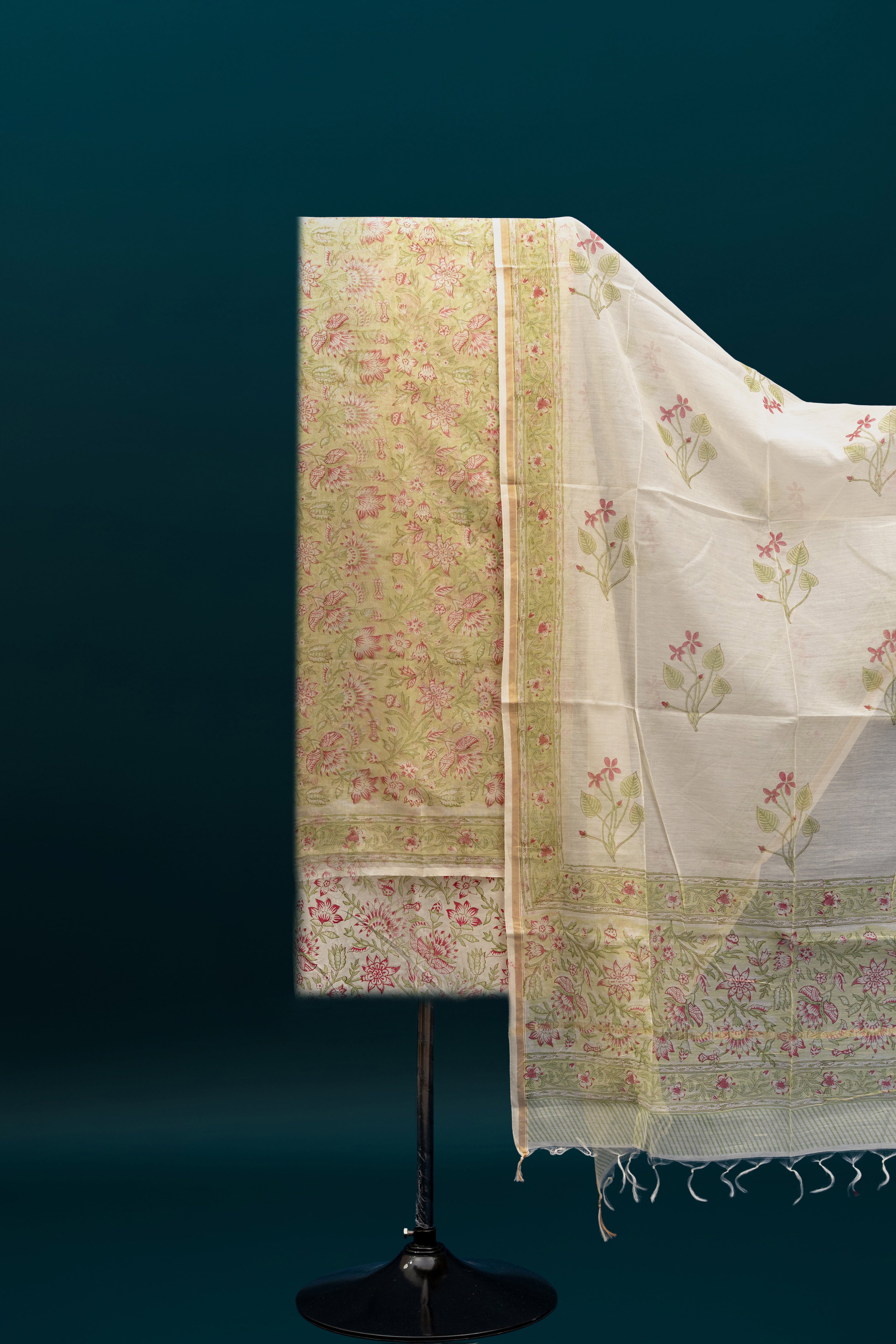 SUBAH NOOR – Chanderi & Handblock Suit Set