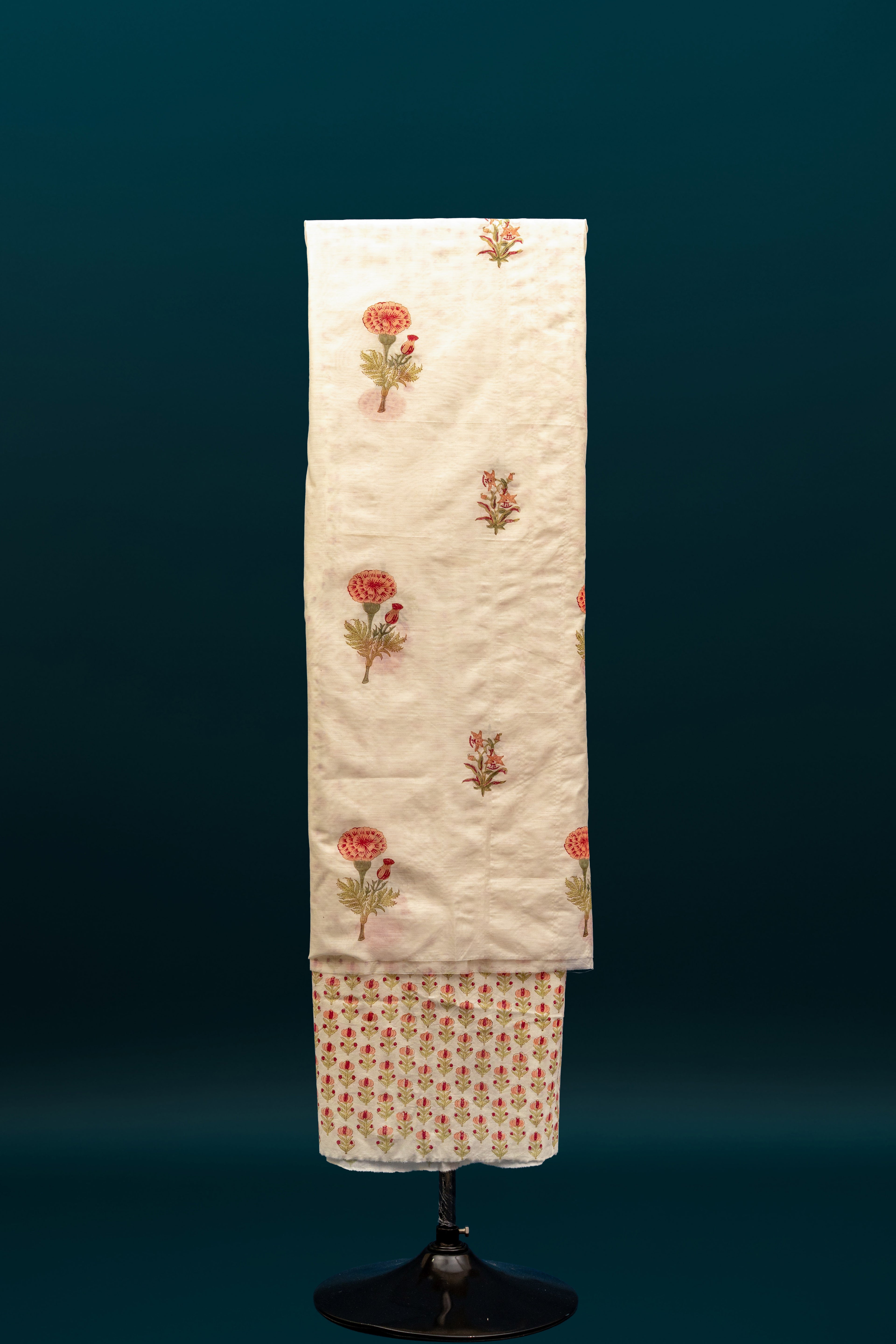 SHAAN–E–IVORY  – Chanderi & Handblock Suit Set