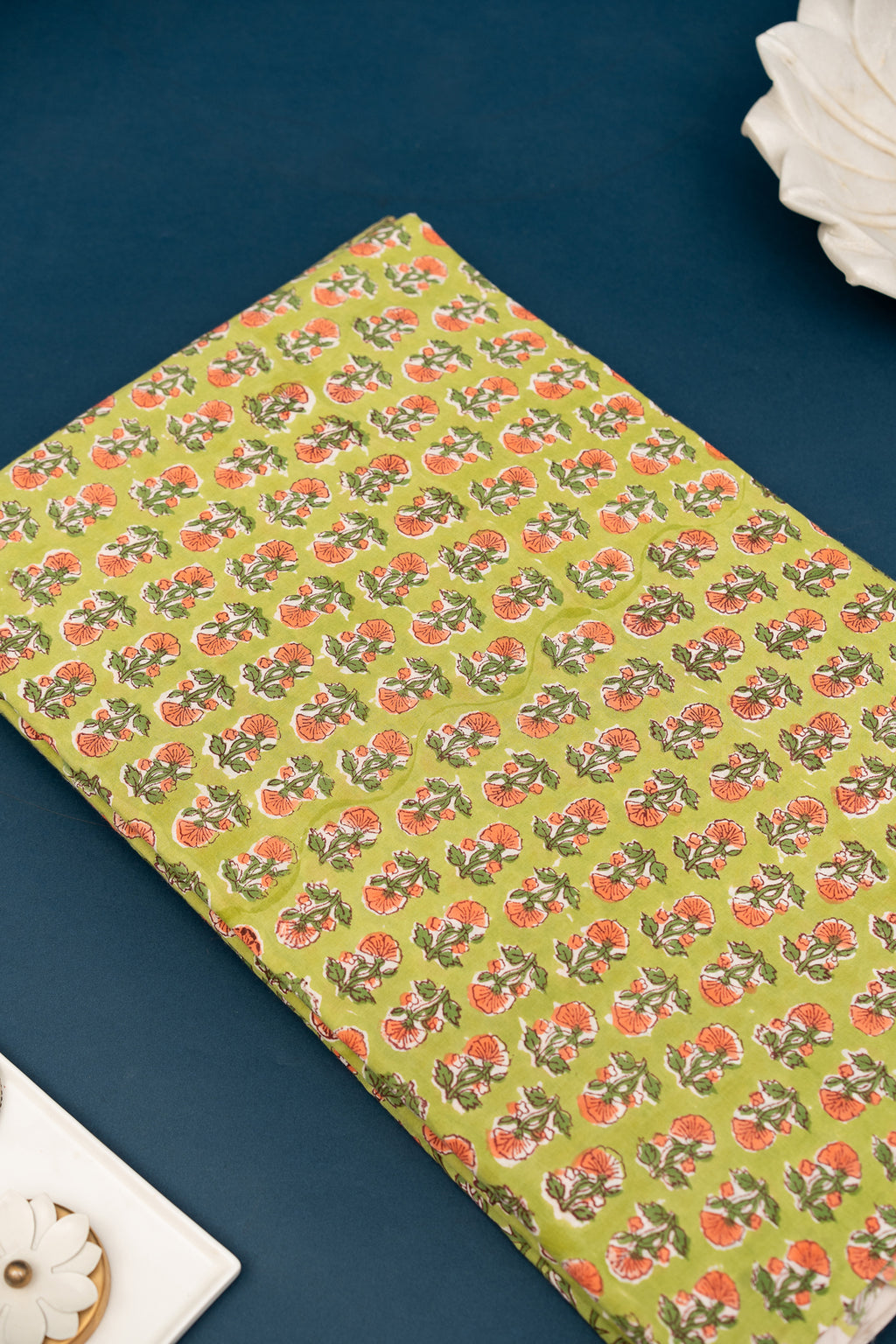 𝗥𝗢𝗢𝗛-𝗘-𝗩𝗔𝗡 – Unstitched Cotton 60×60 Suit Set with Kota Doria Dupatta (3 Piece Fabric)