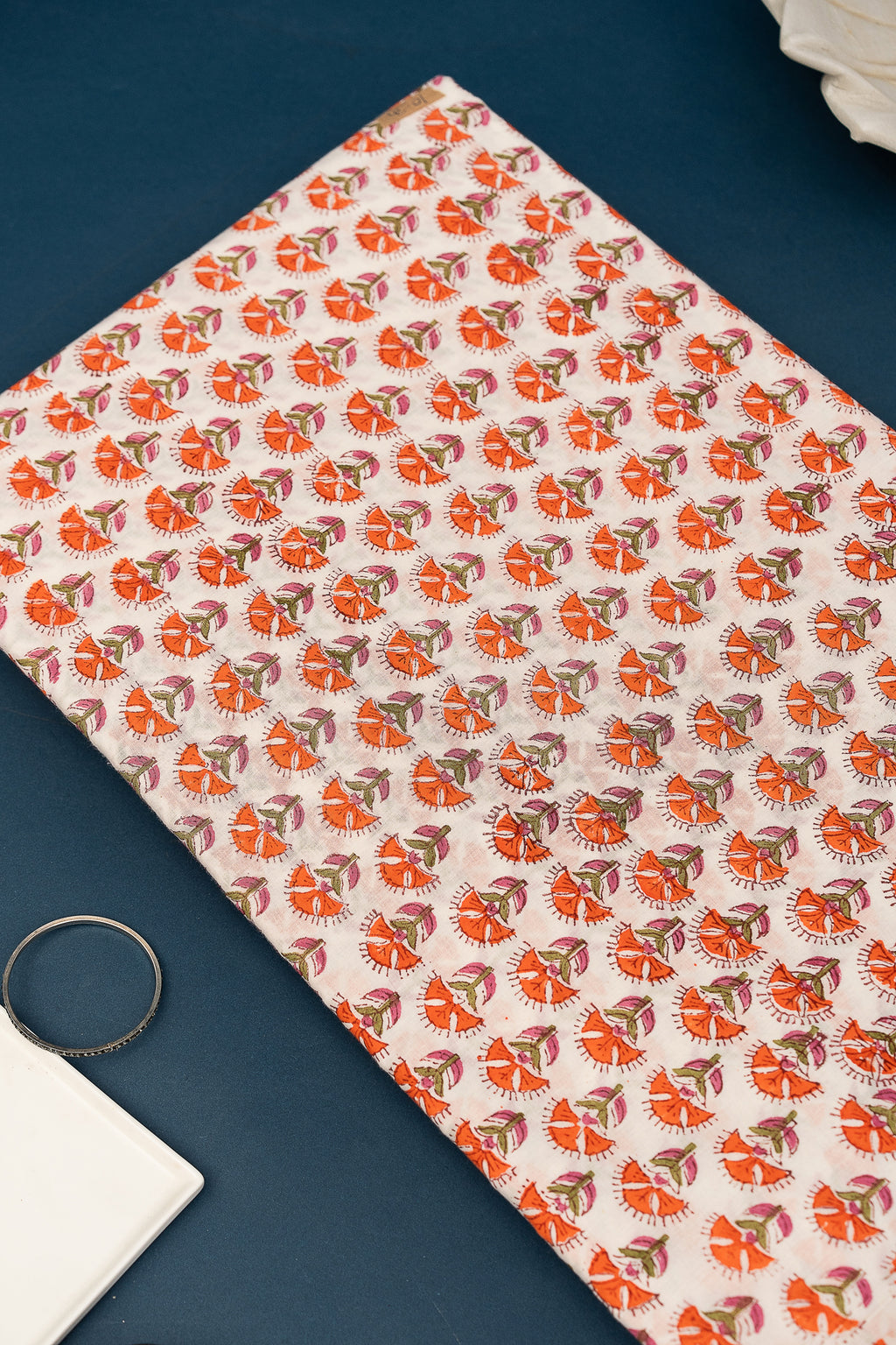 𝗔𝗠𝗘𝗥 𝗚𝗥𝗔𝗖𝗘 - Unstitched Cotton 60×60 Suit Set with Kota Doria Dupatta (3 Piece Fabric)