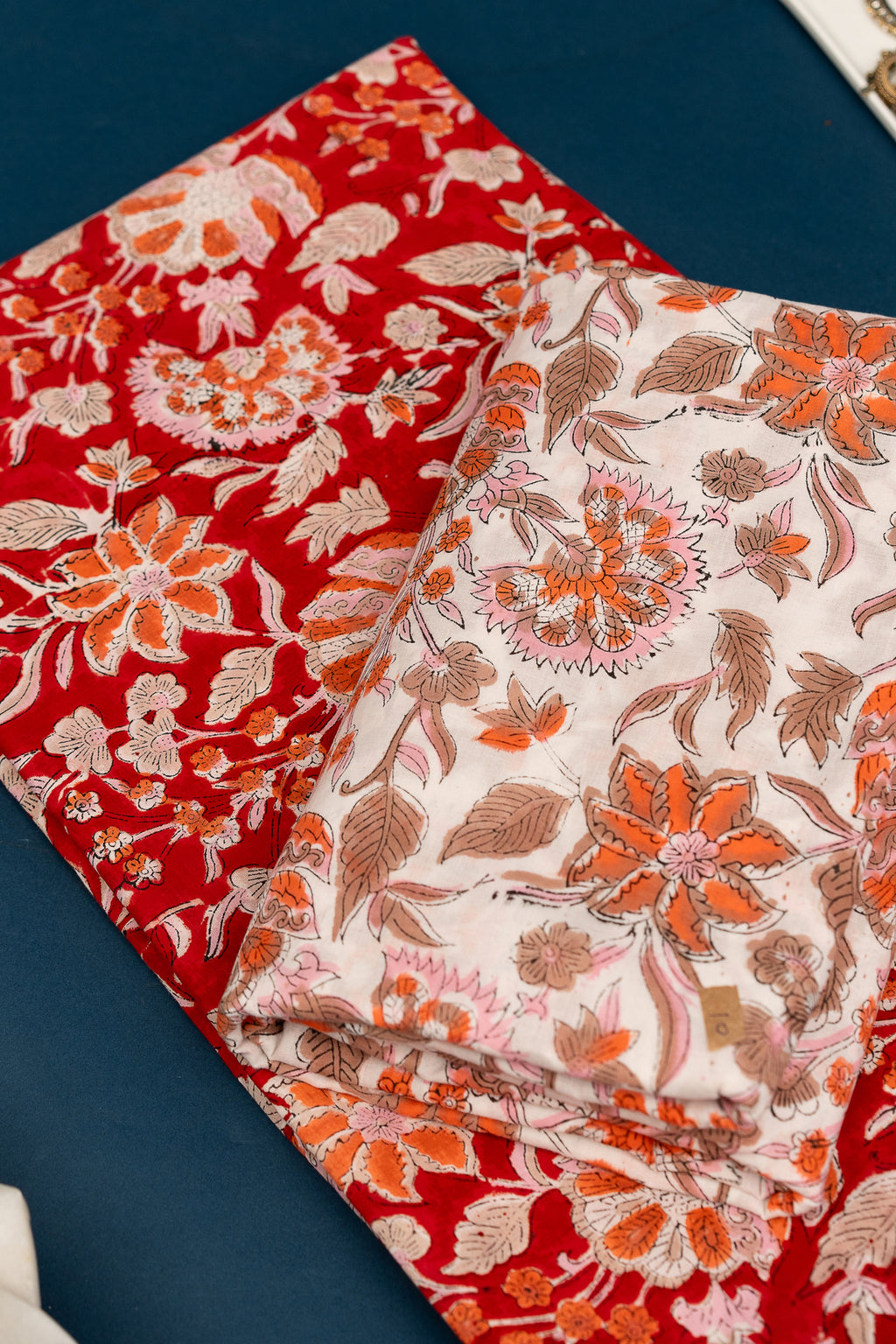 𝗥𝗨𝗕𝗬 𝗥𝗔𝗗𝗜𝗔𝗡𝗖𝗘 - Unstitched Cotton 60×60 Suit Set with Kota Doria Dupatta (3 Piece Fabric)