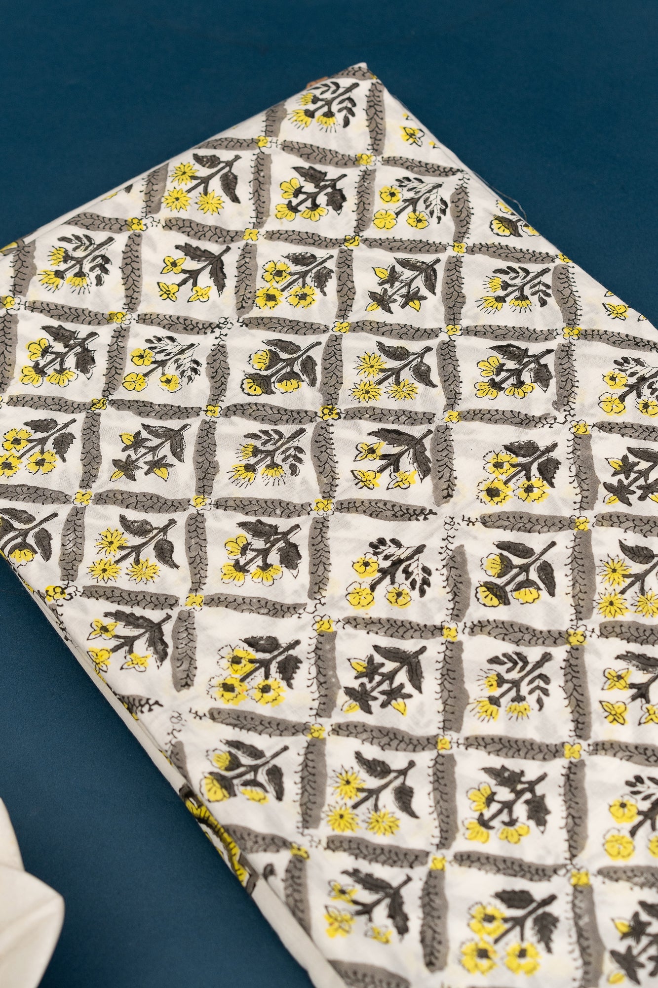 𝗡𝗔𝗥𝗚𝗜𝗦 𝗡𝗢𝗢𝗥 - Unstitched Cotton 60×60 Suit Set with Kota Doria Dupatta (3 Piece Fabric)