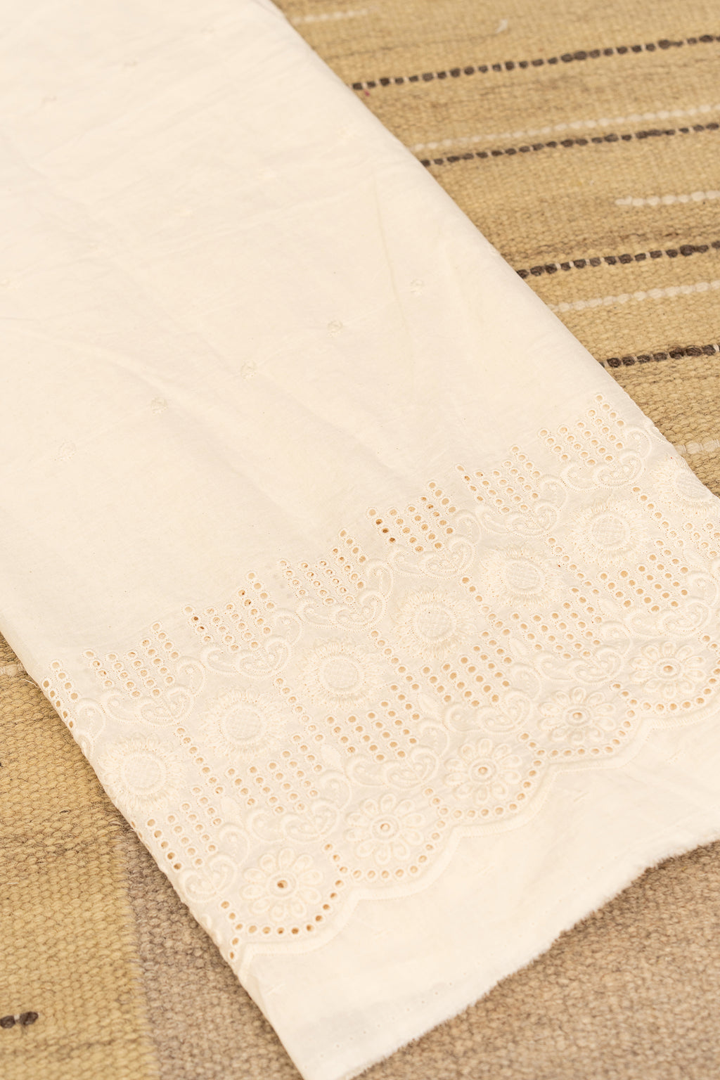 BANDHANI BLOOM-Unstitched Cotton 60×60 Suit Set with Dupatta (3 Piece Fabric)