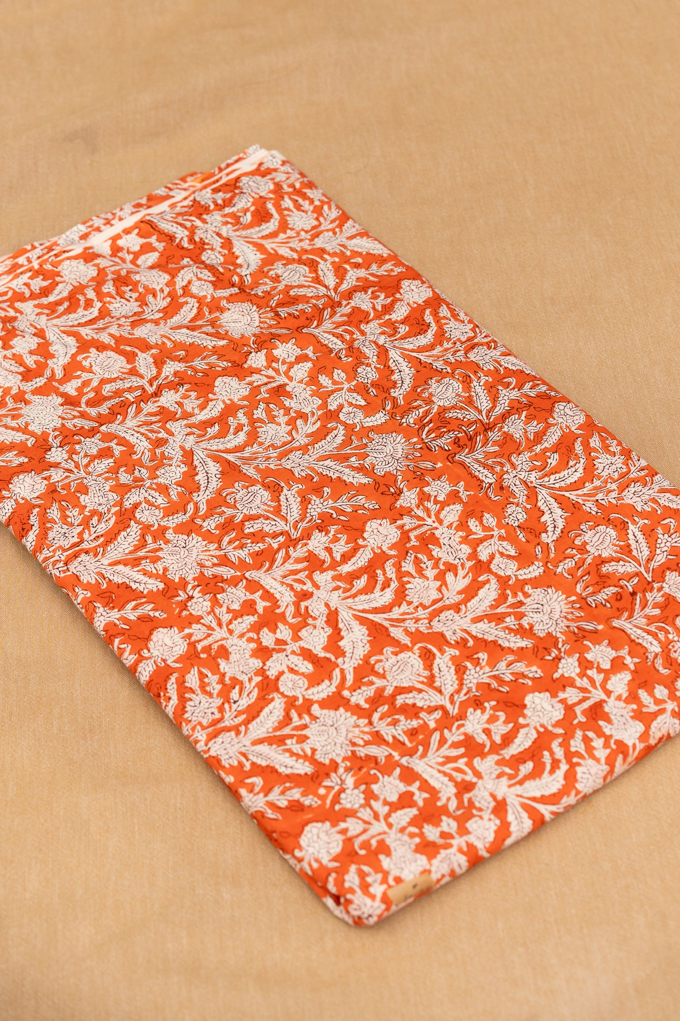 𝗖𝗜𝗧𝗥𝗜𝗡𝗘 𝗦𝗨𝗡 - Unstitched Cotton 60×60 Suit Set with Kota Doria Dupatta (3 Piece Fabric)