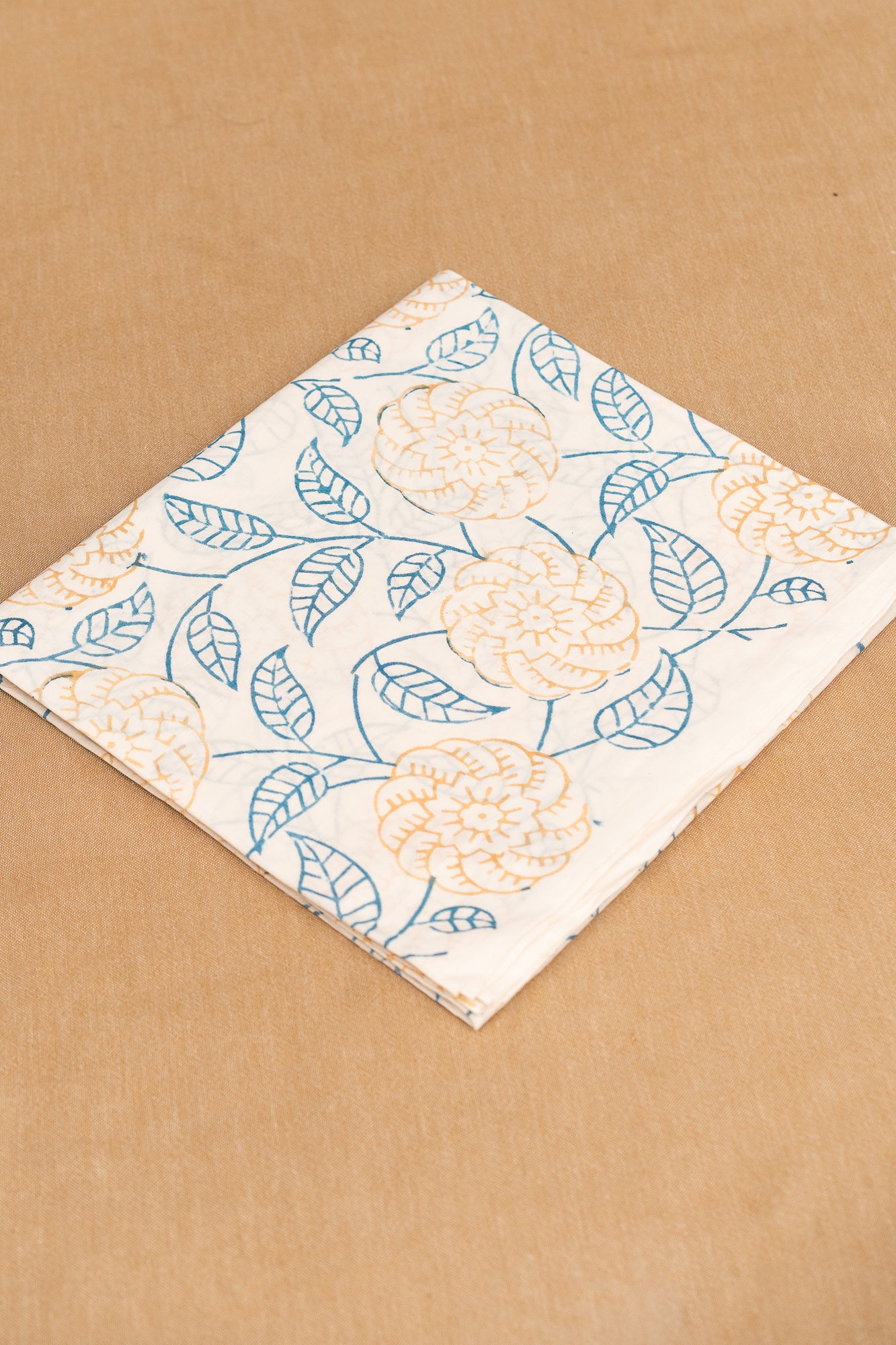 𝗜𝗦𝗛𝗤-𝗘-𝗡𝗢𝗢𝗥 - Unstitched Cotton 60×60 Suit Set with Kota Doria Dupatta (3 Piece Fabric)