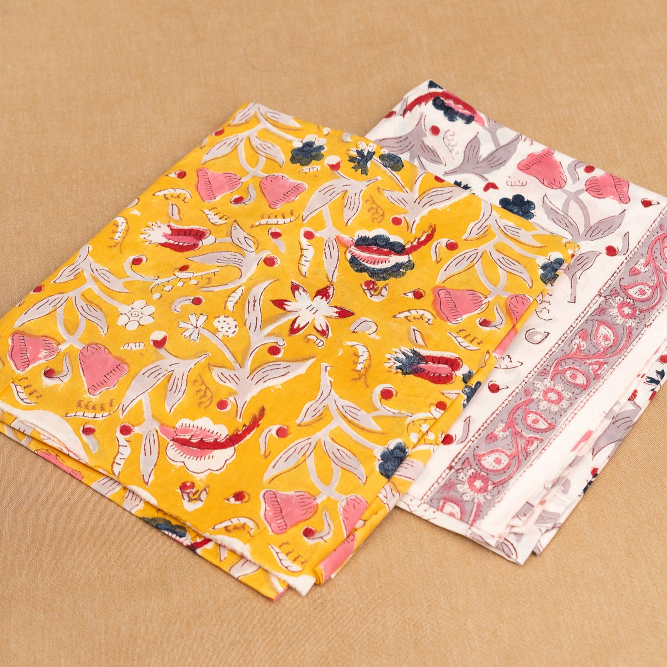 𝗥𝗢𝗦𝗛𝗡𝗜 𝗥𝗔𝗗𝗜𝗔𝗡𝗖𝗘 - Unstitched Cotton 60×60 Suit Set with Kota Doria Dupatta (3 Piece Fabric)