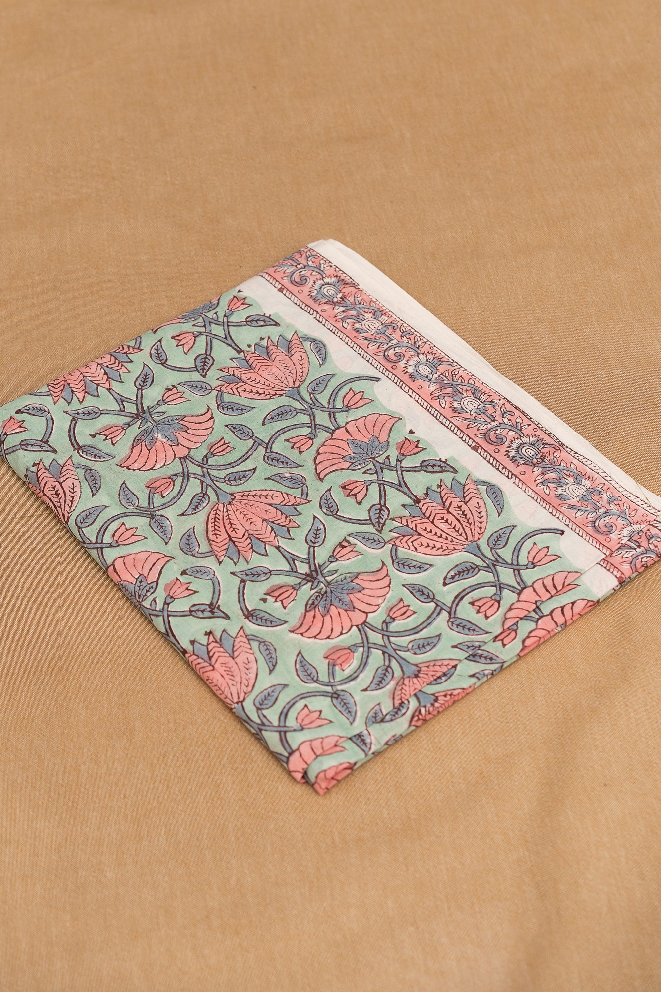 𝗟𝗢𝗧𝗨𝗦 𝗝𝗔𝗔𝗟 - Unstitched Cotton 60×60 Suit Set with Kota Doria Dupatta (3 Piece Fabric)