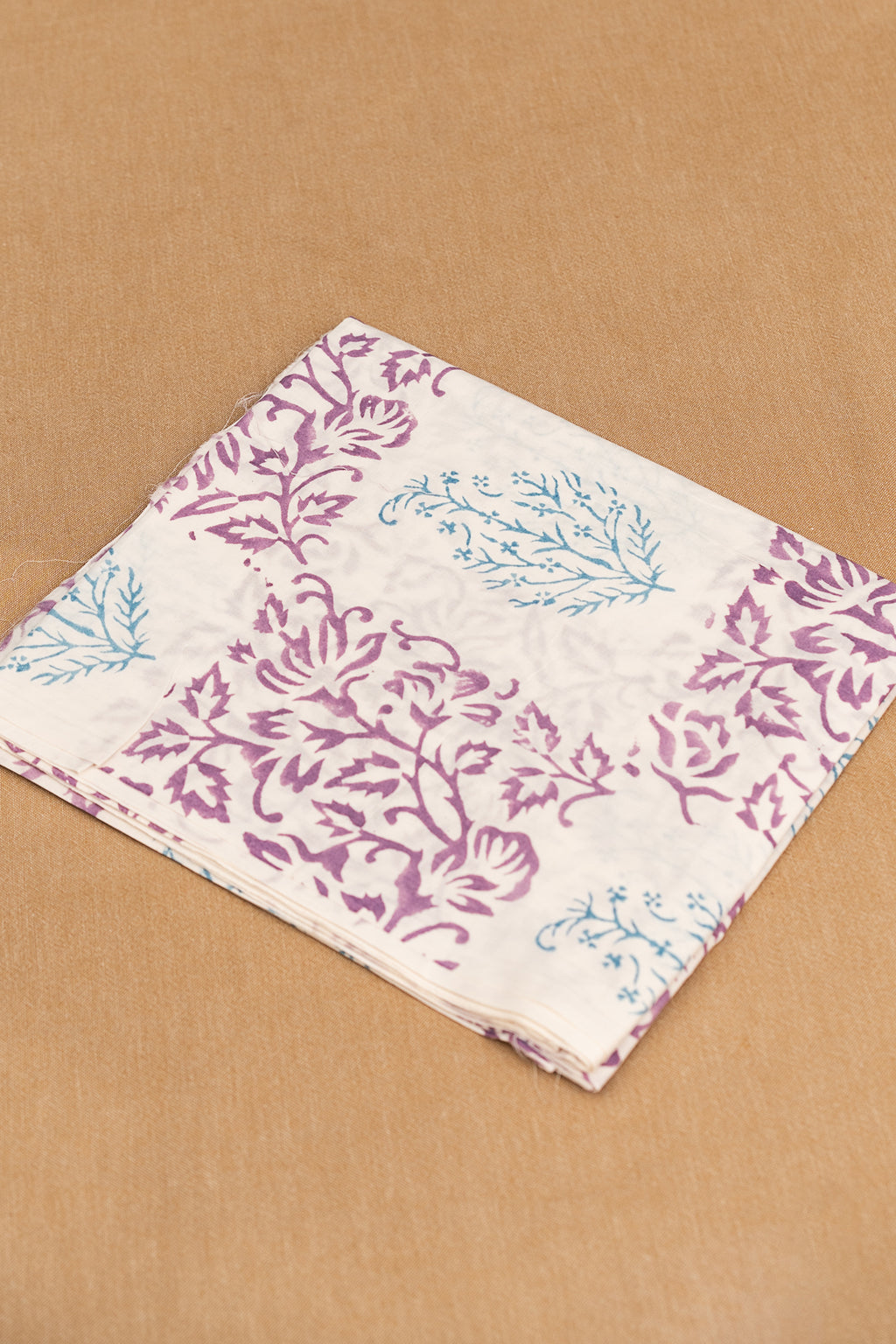 𝗠𝗔𝗚𝗘𝗦𝗧𝗜𝗖 𝗣𝗨𝗥𝗣𝗟𝗘 - Unstitched Cotton 60×60 Suit Set with Kota Doria Dupatta (3 Piece Fabric)