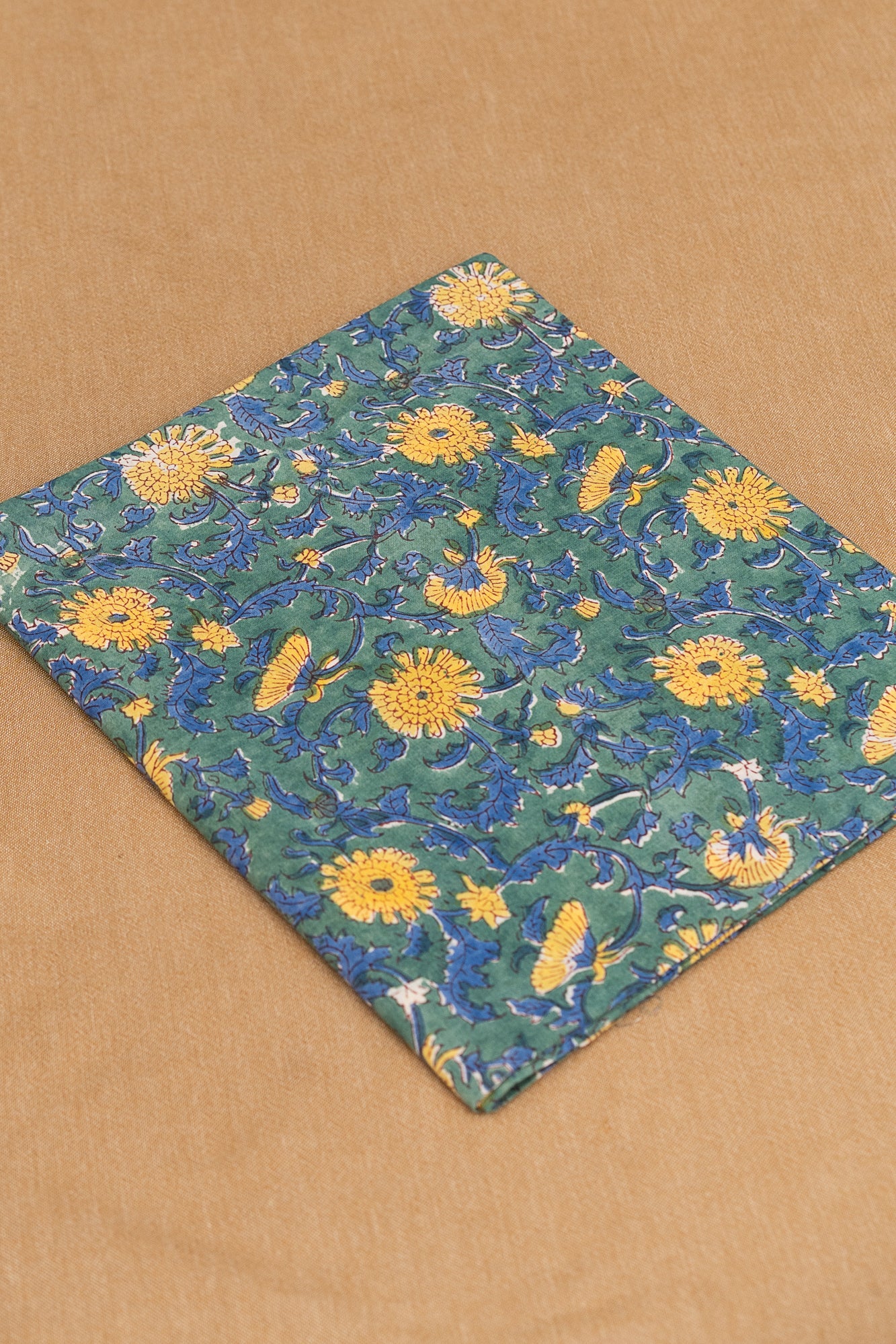 𝗦𝗨𝗡𝗟𝗜𝗧 𝗕𝗟𝗜𝗦𝗦 - Unstitched Cotton 60×60 Suit Set with Kota Doria Dupatta (3 Piece Fabric)