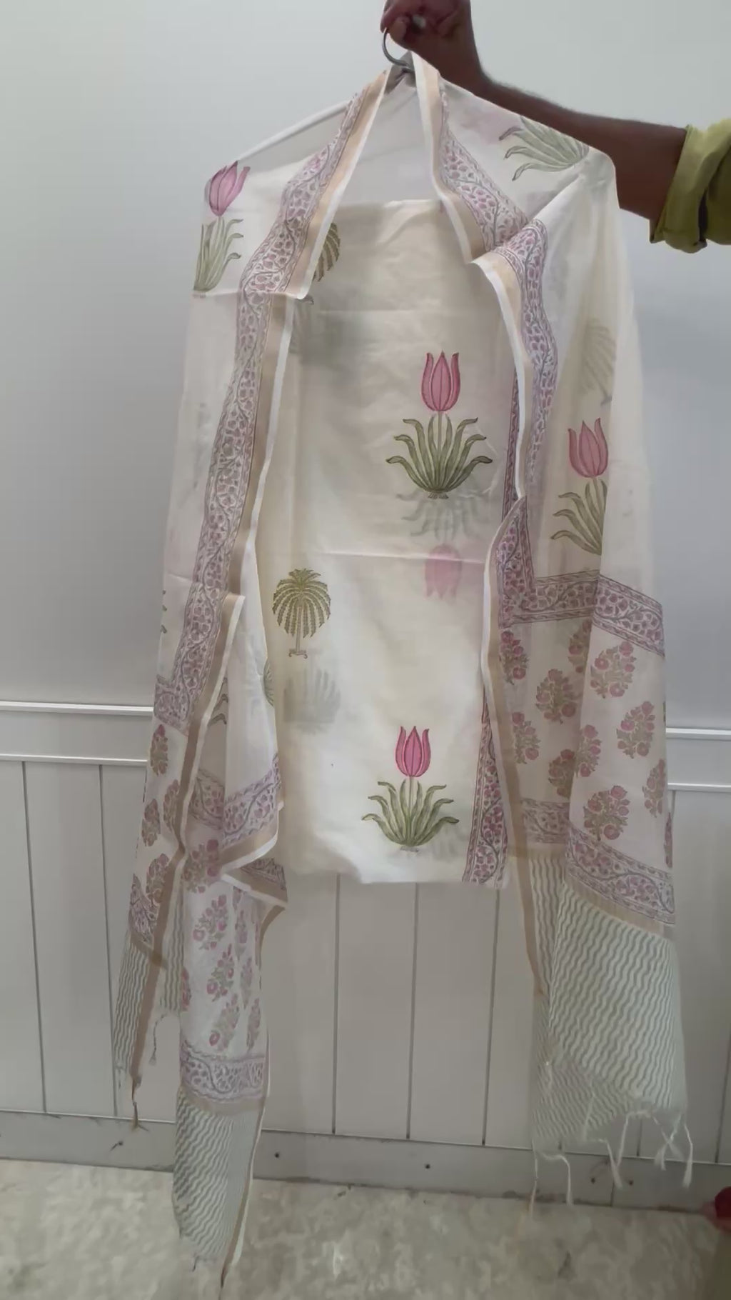 IVORY NOOR - Chanderi & Handblock Suit Set