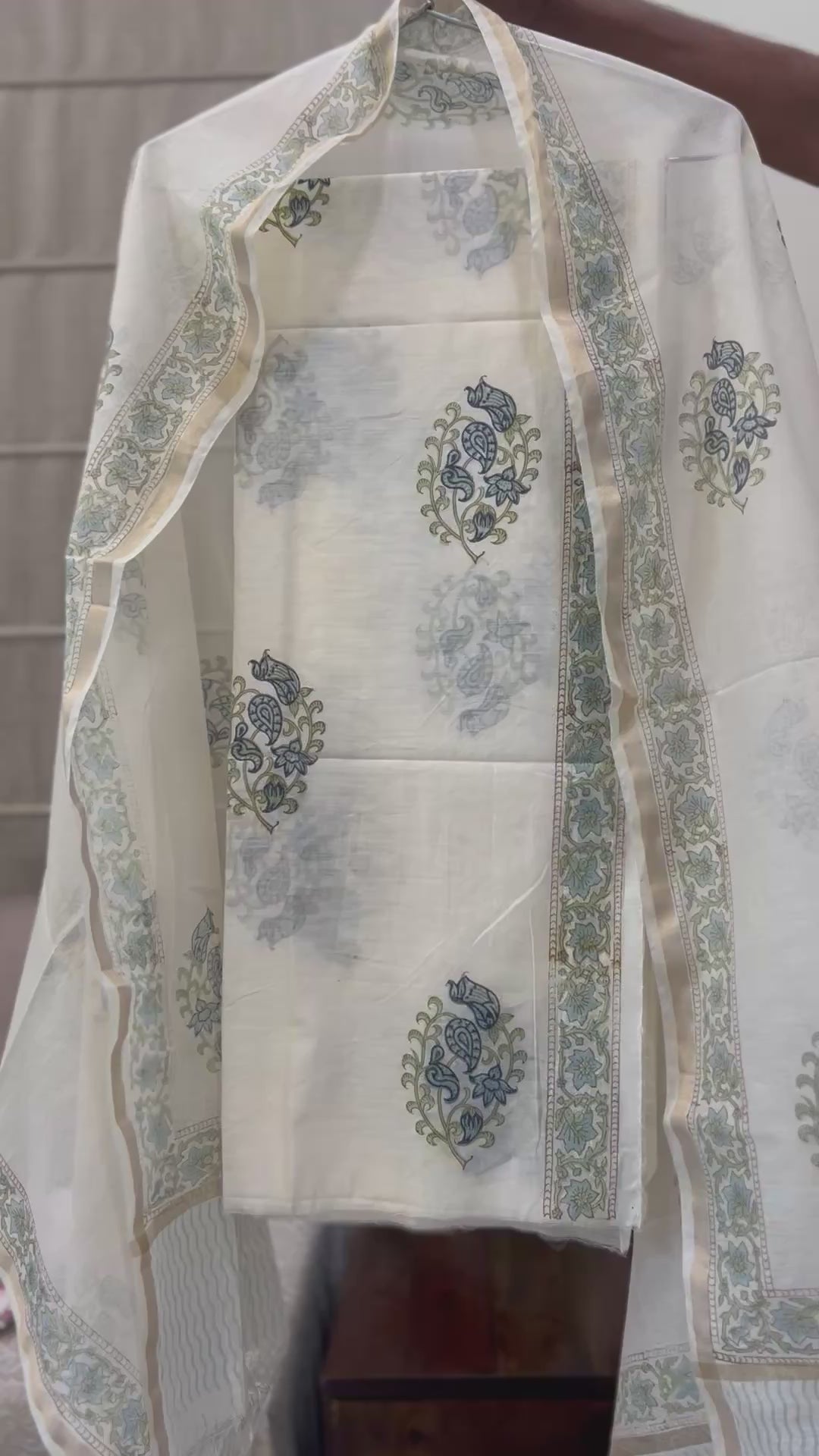 IVORY AURA – Chanderi & Handblock Suit Set